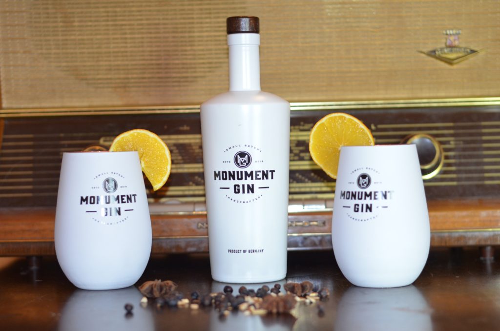MONUMENT GIN 